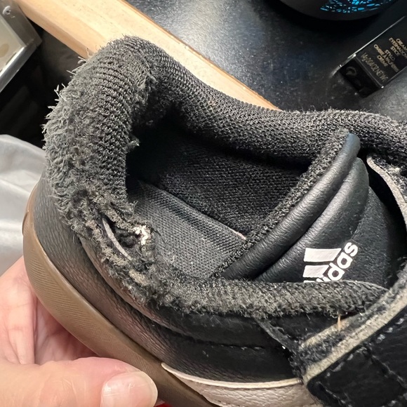 Adidas black and white sneakers - Picture 5 of 7